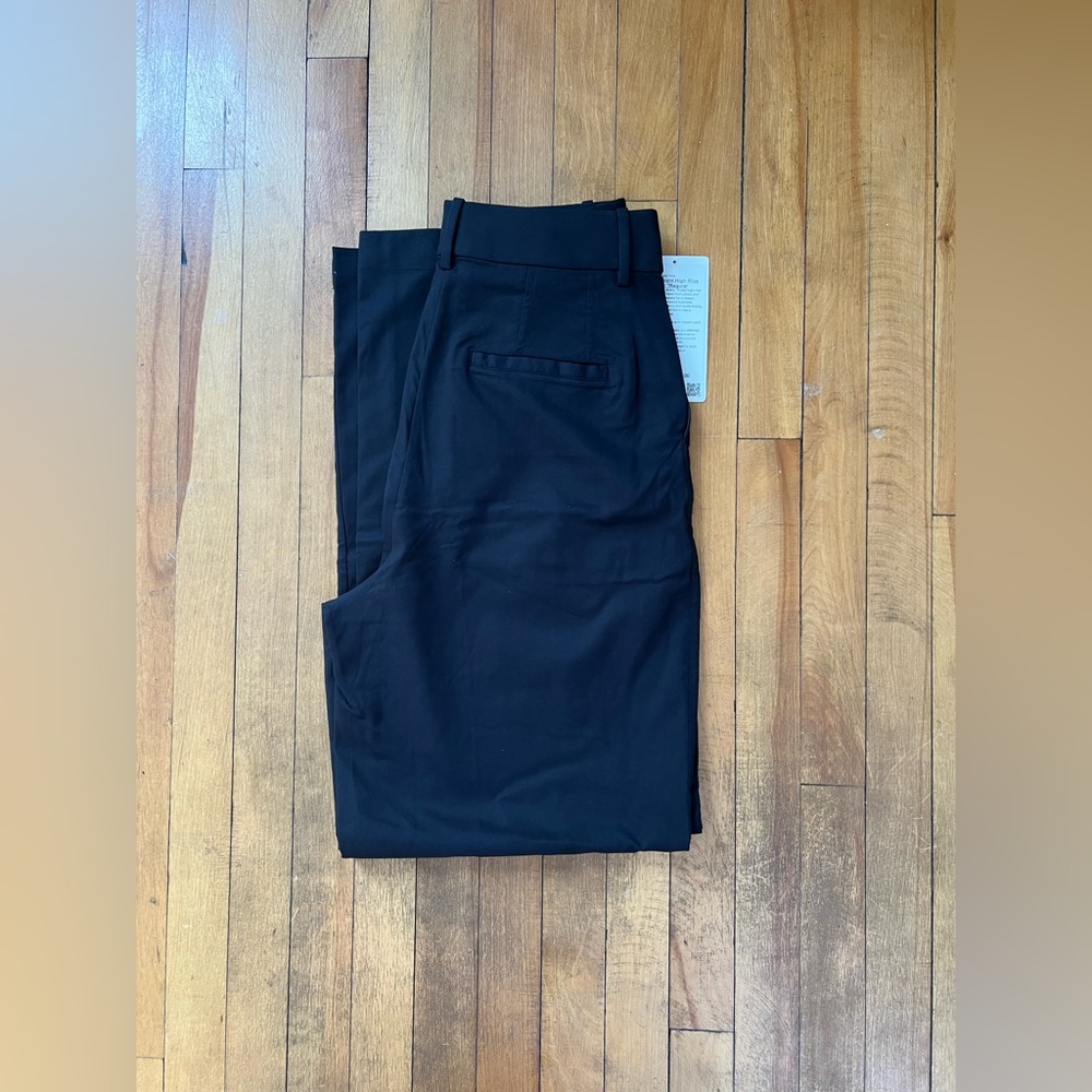 Lululemon Pleat-Front High-Rise Trousers - Picture 11 of 16